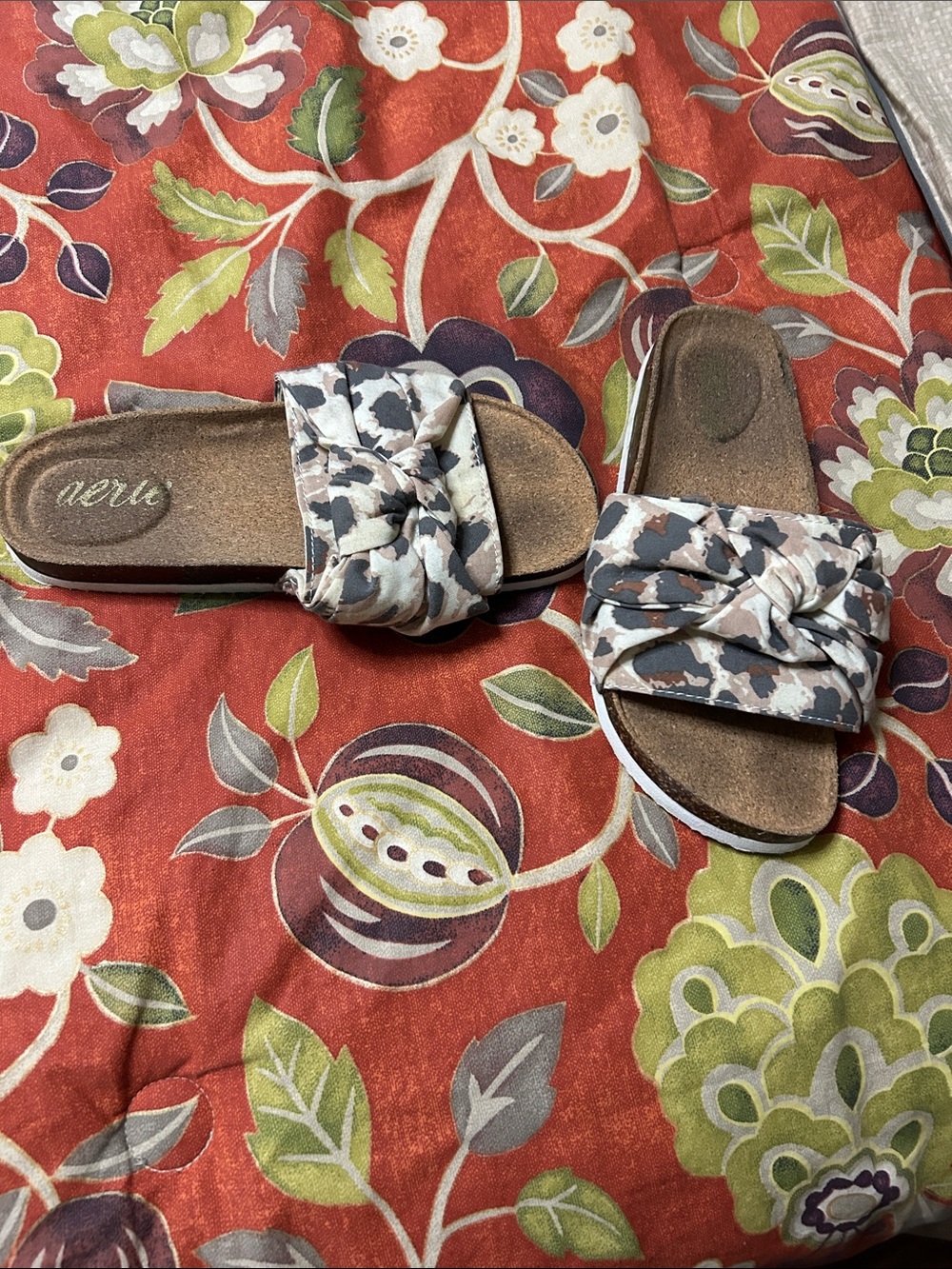 aerie' Knotted Slide Sandals in Brown and Gray Camo Print